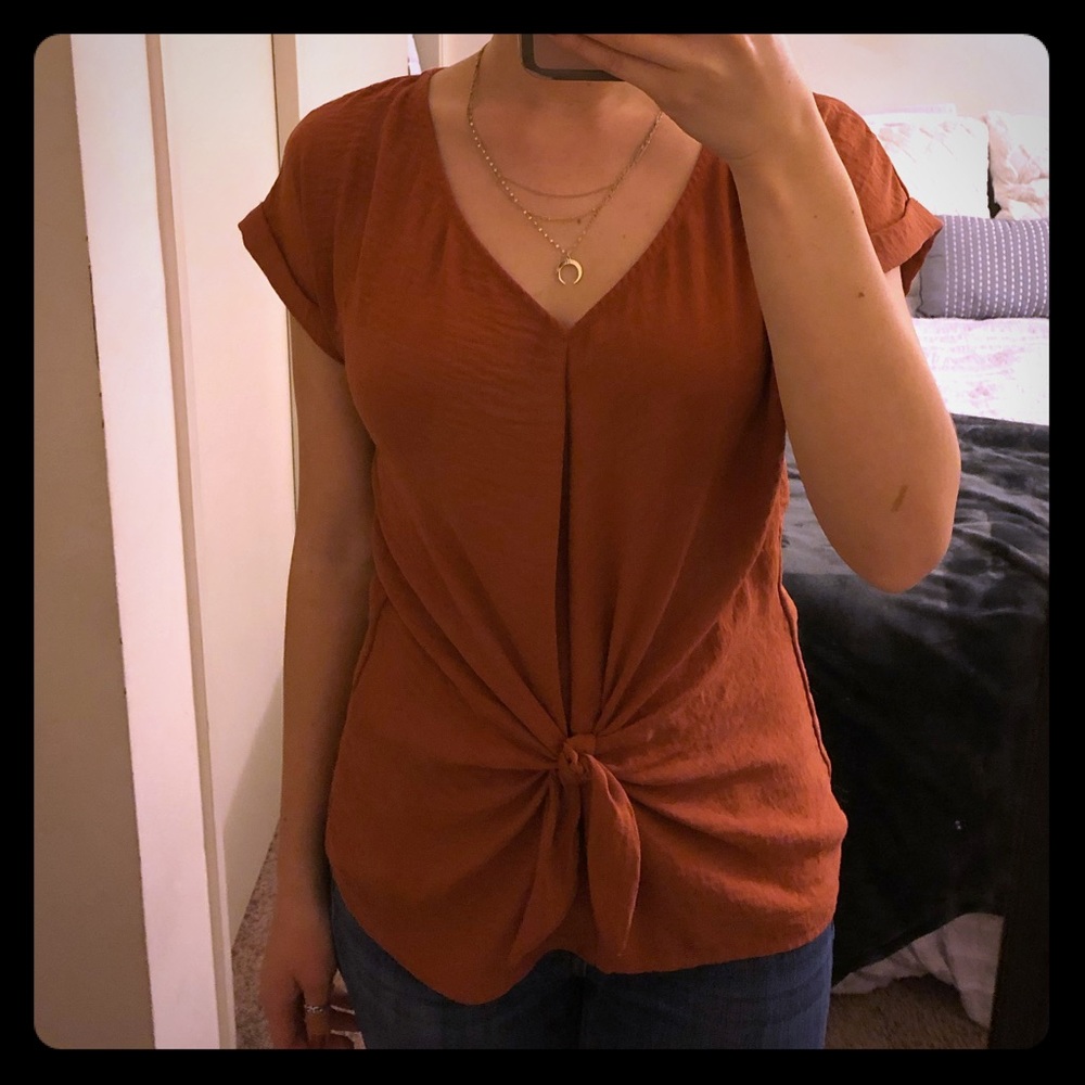 Rust orange tie knot top 🍂